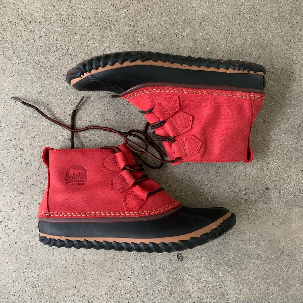 Out N About™ Leather Bootie, Gypsy